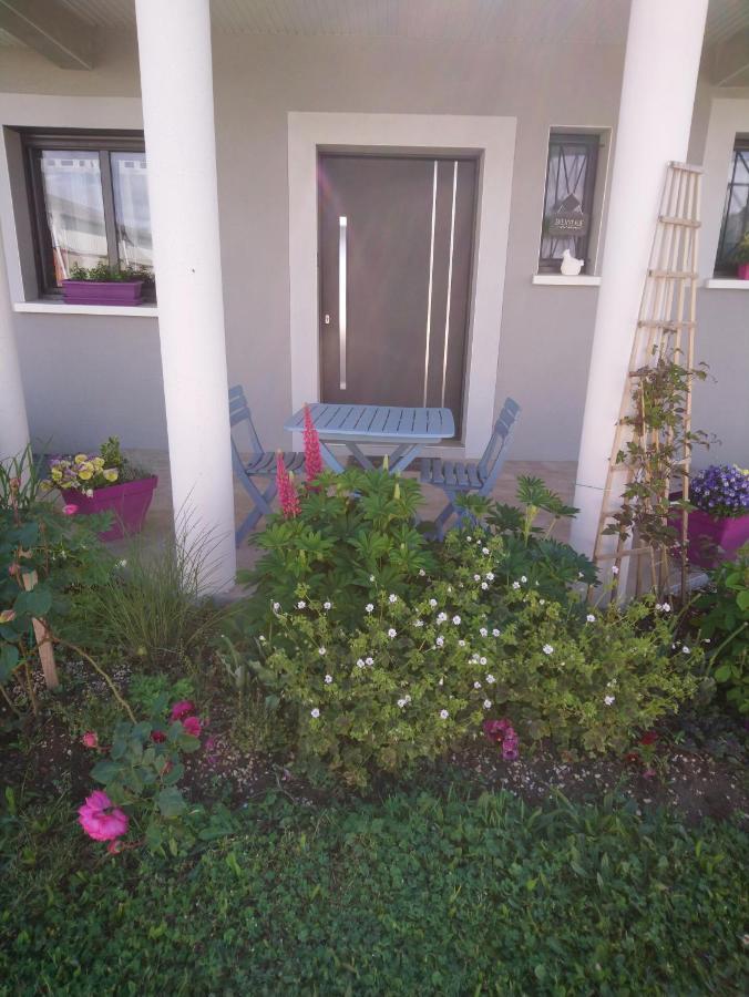 le bonheur à portée de mains Bergerac Extérieur photo