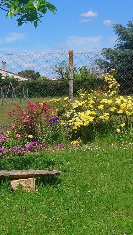 le bonheur à portée de mains Bergerac Extérieur photo